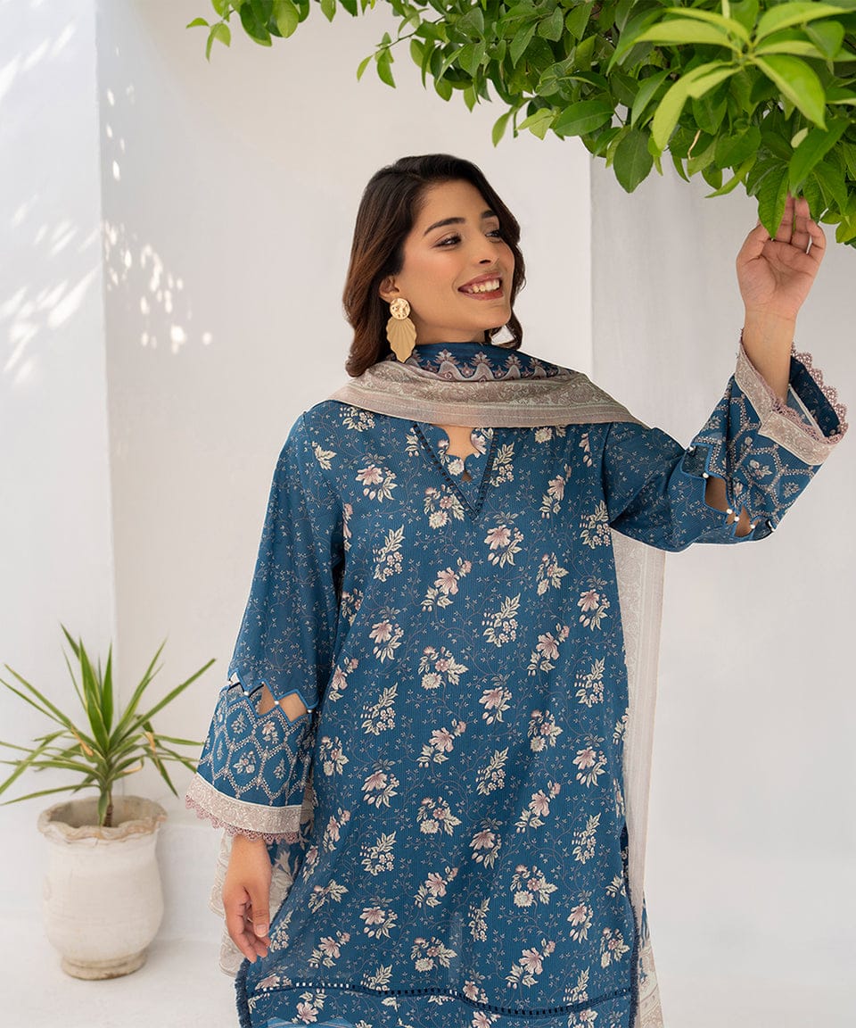 Azure Blush – Floral Symphony 3-Piece Set