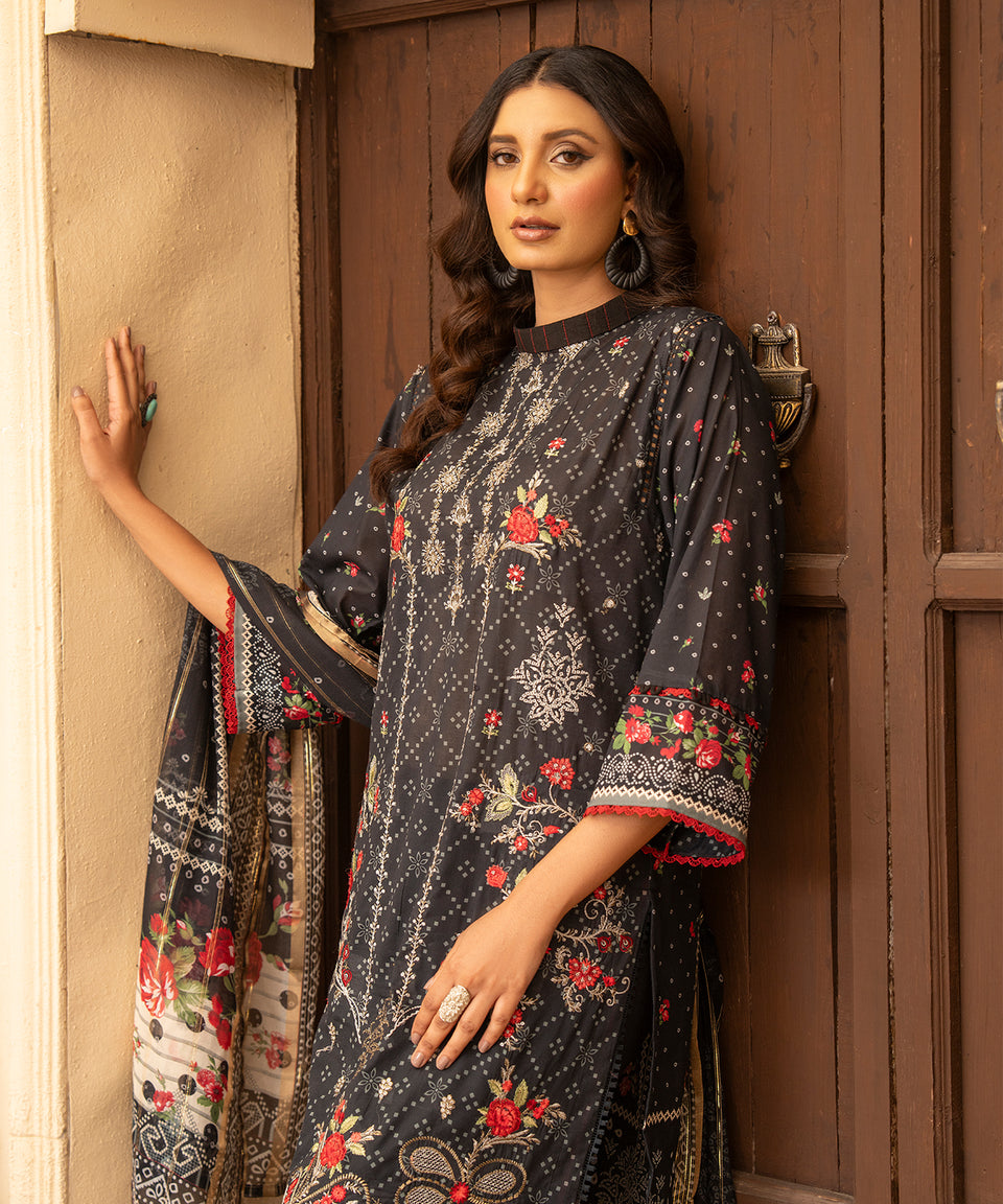 3PC UNIVERSAL DIGITAL EMBROIDERED LAWN