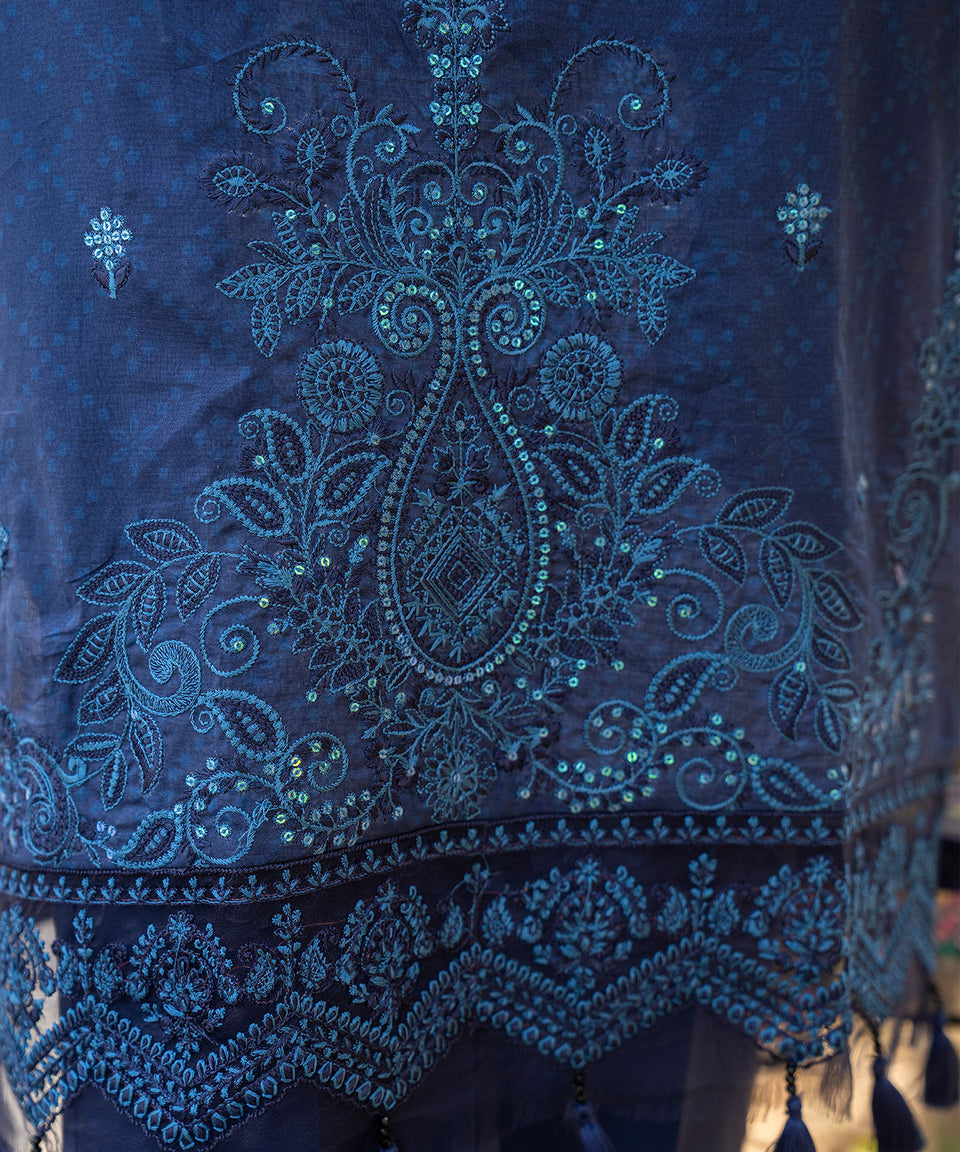 3PC UNIVERSAL DIGITAL EMBROIDERED LAWN