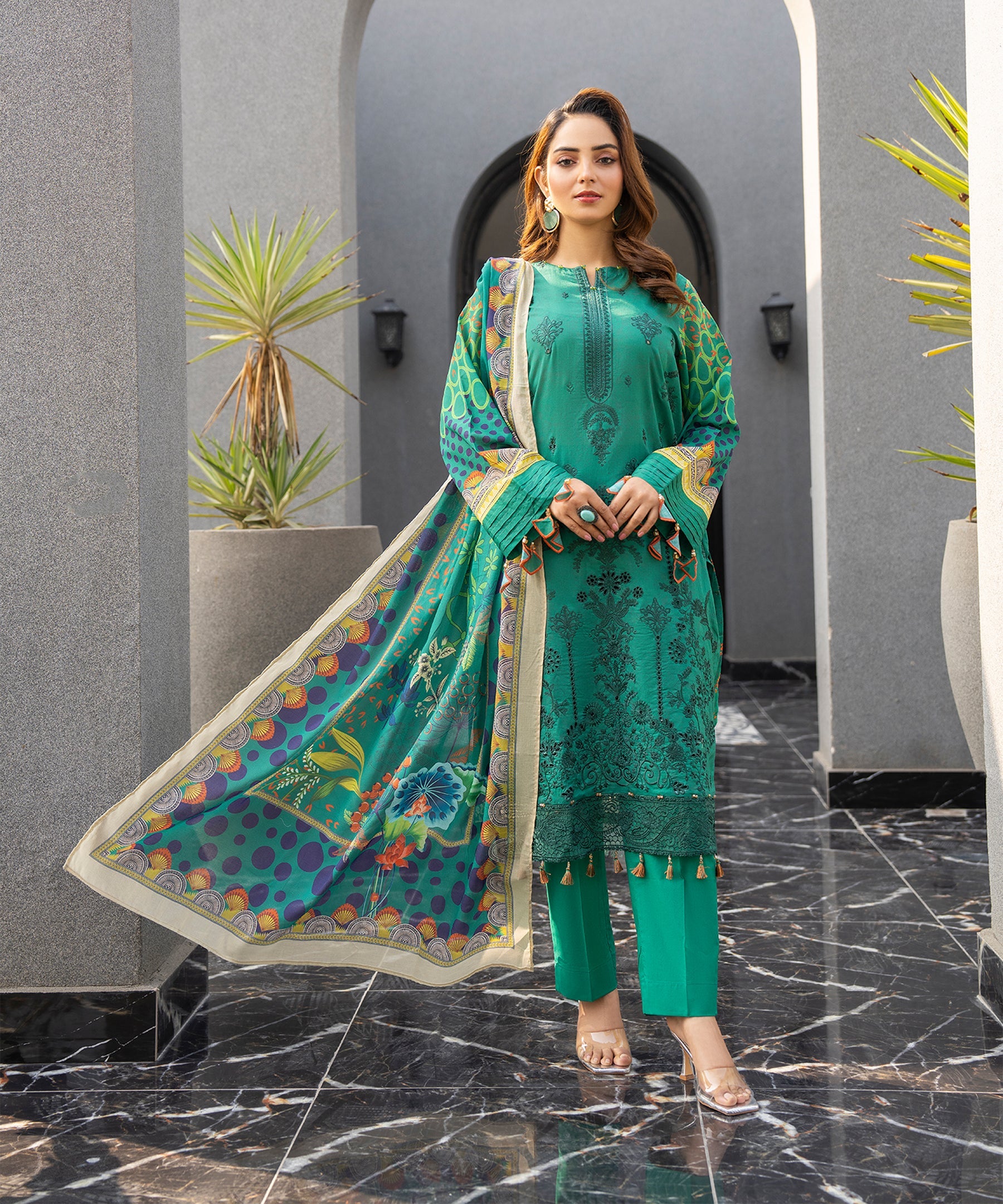 3PC UNIVERSAL DIGITAL EMBROIDERED LAWN