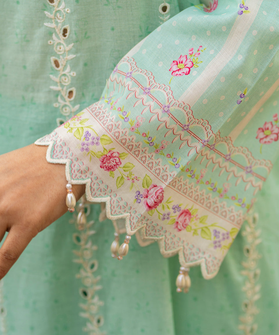 3PC UNIVERSAL DIGITAL EMBROIDERED LAWN
